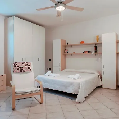 Apt24 - Walls Studio Appartement Desenzano del Garda